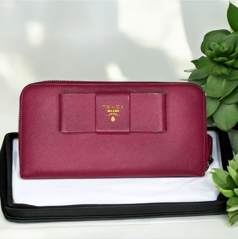 PRADA Saffiano Fiocco Bow Zip Around Wallet Peonia